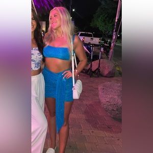 Hello Molly, size S, sparkly blue set! VERY STRETCHY